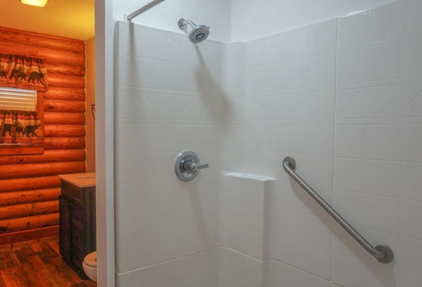 Has large handicap shower with seat