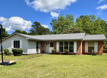220 New Searcy Rd, Greenville, Alabama 36037-7575, 3 Bedrooms Bedrooms, 8 Rooms Rooms,2 BathroomsBathrooms,Residential,For Sale,New Searcy Rd,24266