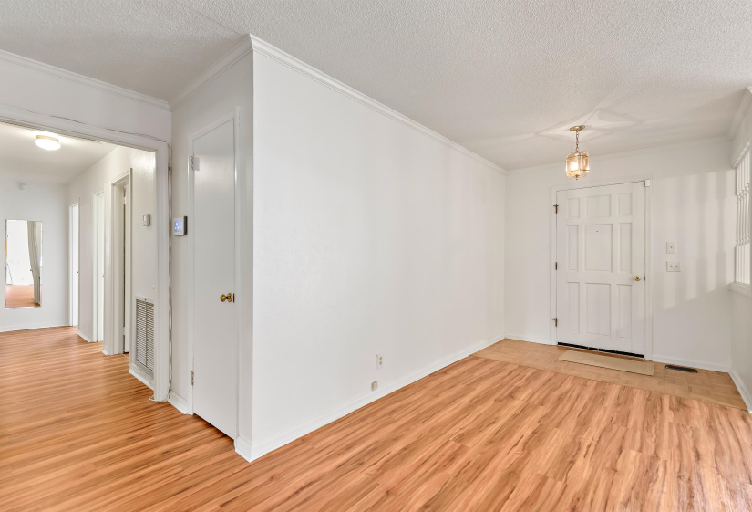 703 Dorsey Street, Opp, Alabama 36467, 3 Bedrooms Bedrooms, 6 Rooms Rooms,2 BathroomsBathrooms,Residential,For Sale,Dorsey Street,25619